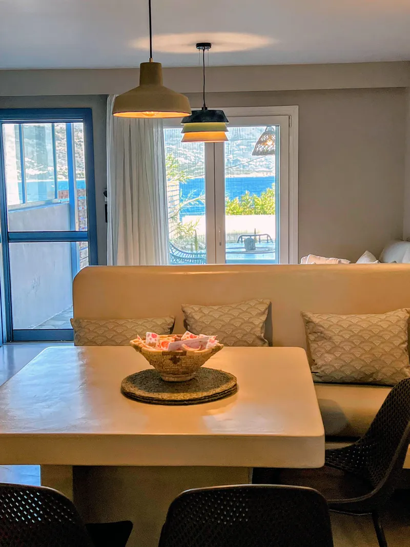 Elements – Air & Water Apartment