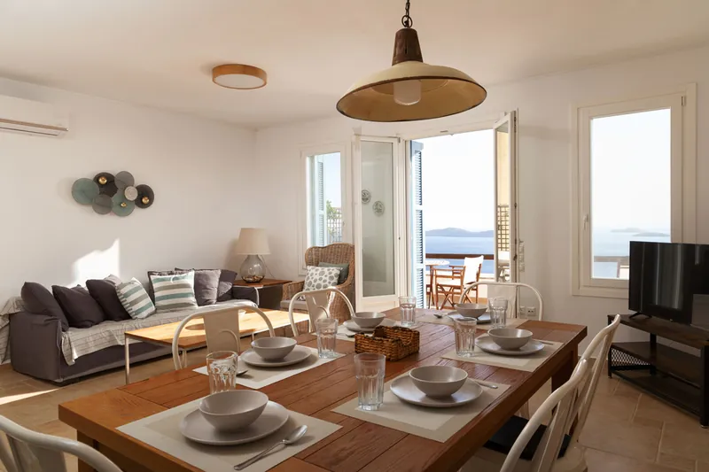 Grand Blue With Terrace