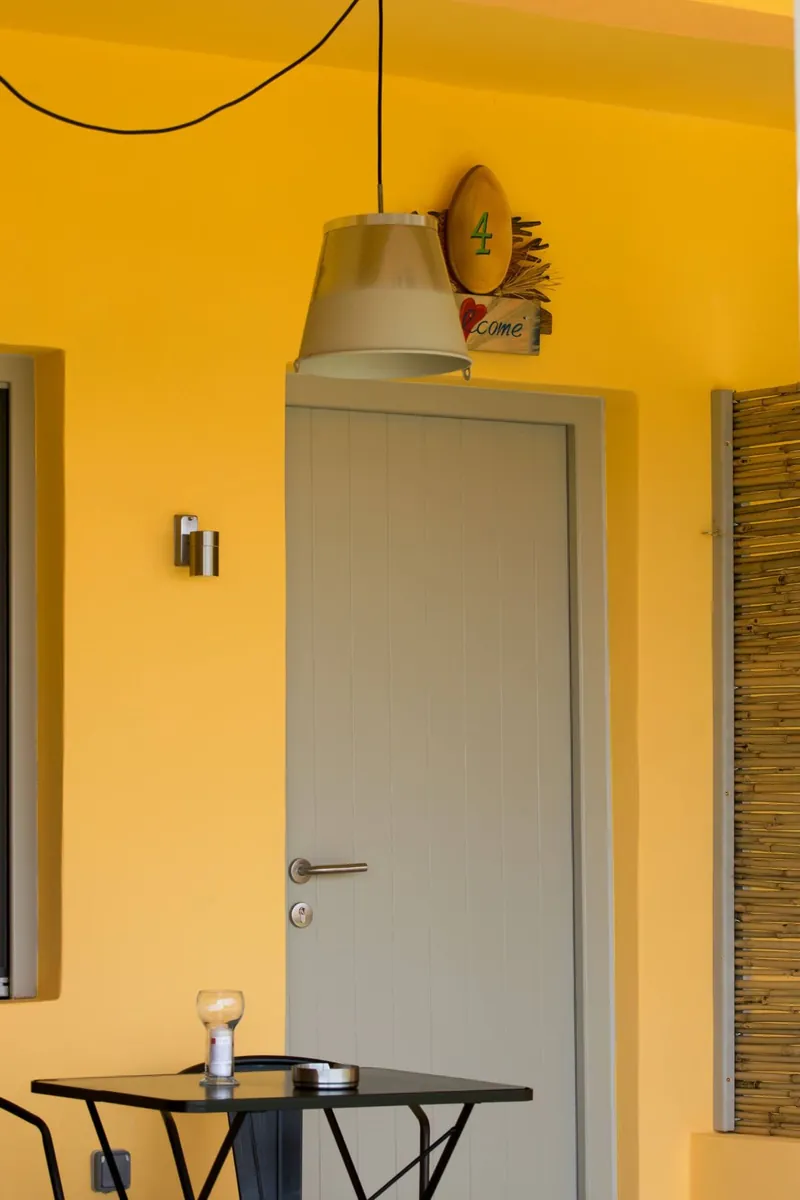 Rooster Guesthouse Rooms