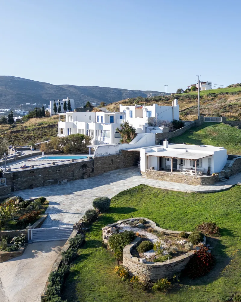 Vasilis View House